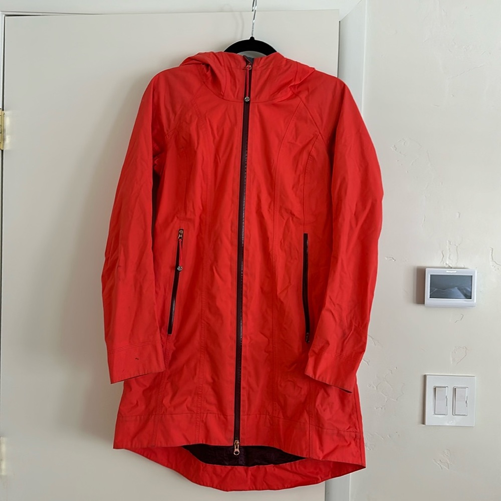 Lululemon Rain Rebel Jacket size 6